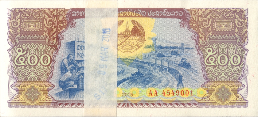 Laos P31 500 Kip Bundle 100 pcs 2015 UNC