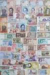 50 world banknotes. Majority UNC